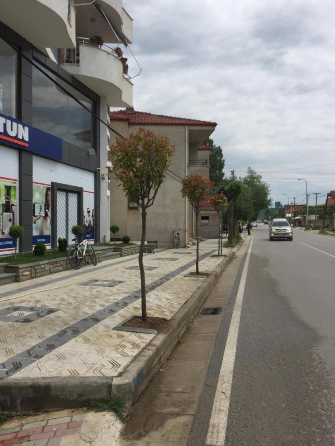 Guest'S Apartament Pogradec Eksteriør billede