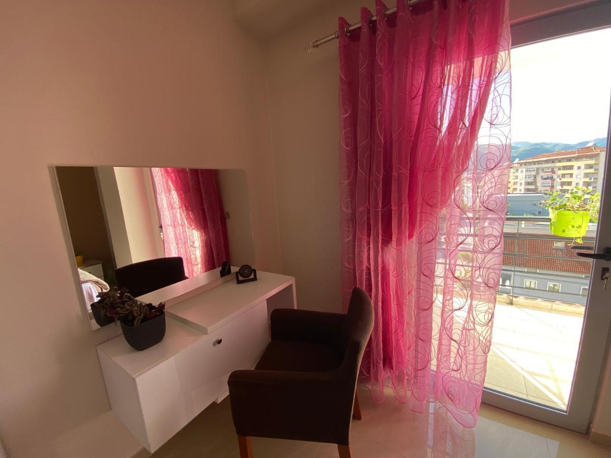 Guest'S Apartament Pogradec Eksteriør billede