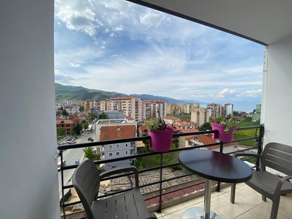 Guest'S Apartament Pogradec Eksteriør billede