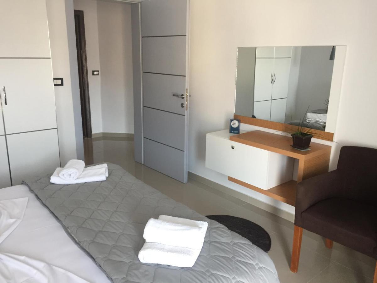 Guest'S Apartament Pogradec Eksteriør billede
